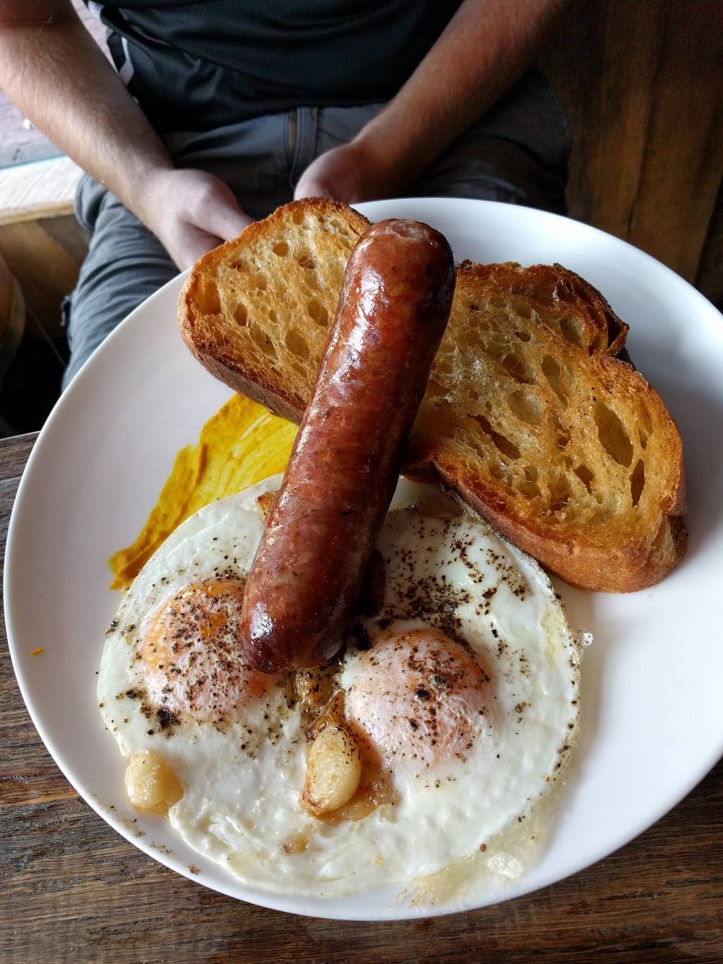 Barrel | restaurant | 613 Pennsylvania Ave SE, Washington, DC 20003, USA | 2025433622 OR +1 202-543-3622