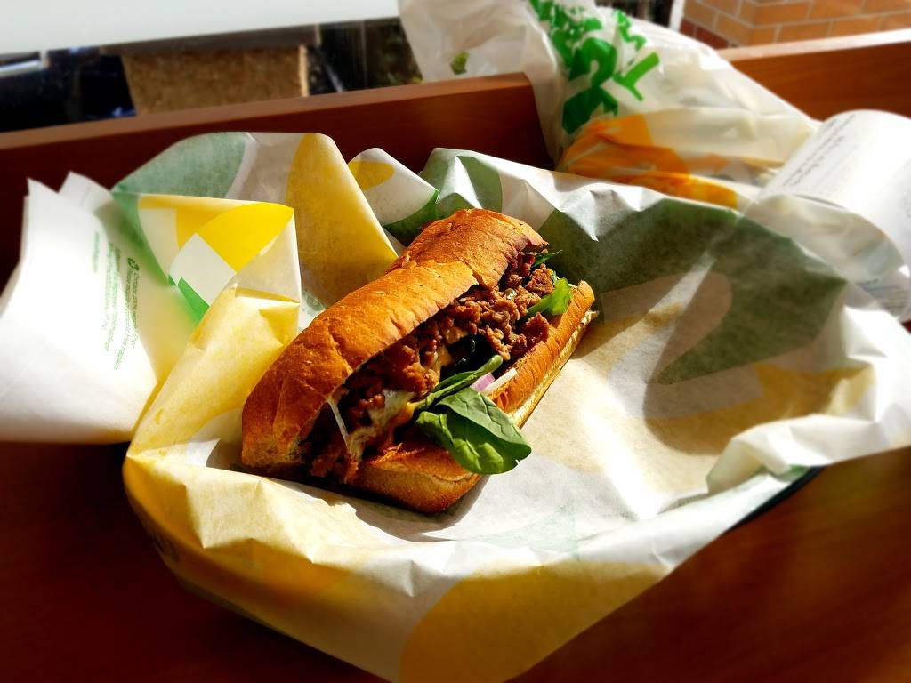 Subway | meal takeaway | Kedzie & Wilson, 4552 N Kedzie Ave, Chicago, IL 60625, USA | 7734428730 OR +1 773-442-8730
