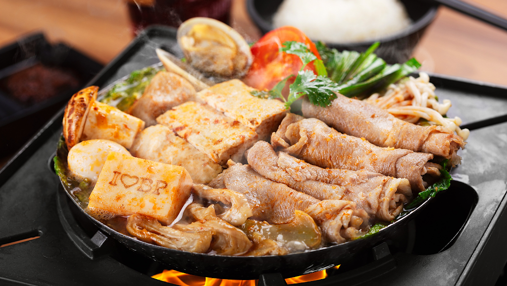 Boiling Point | cafe | 361 Strander Blvd, Tukwila, WA 98188, USA | 2063367321 OR +1 206-336-7321