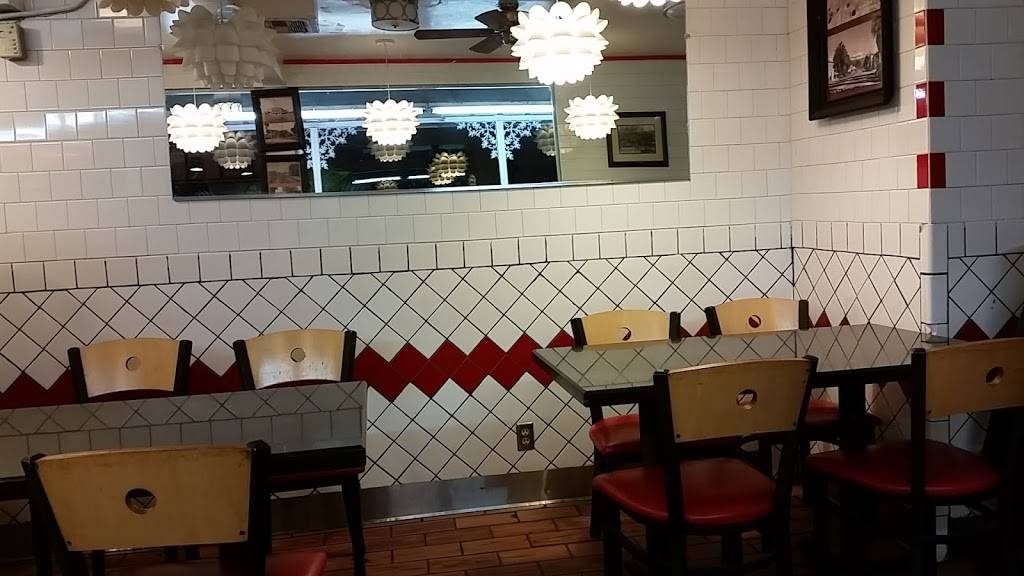 Tommys Drive Thru | restaurant | 230 N San Jacinto St, Hemet, CA 92543, USA | 9516526622 OR +1 951-652-6622