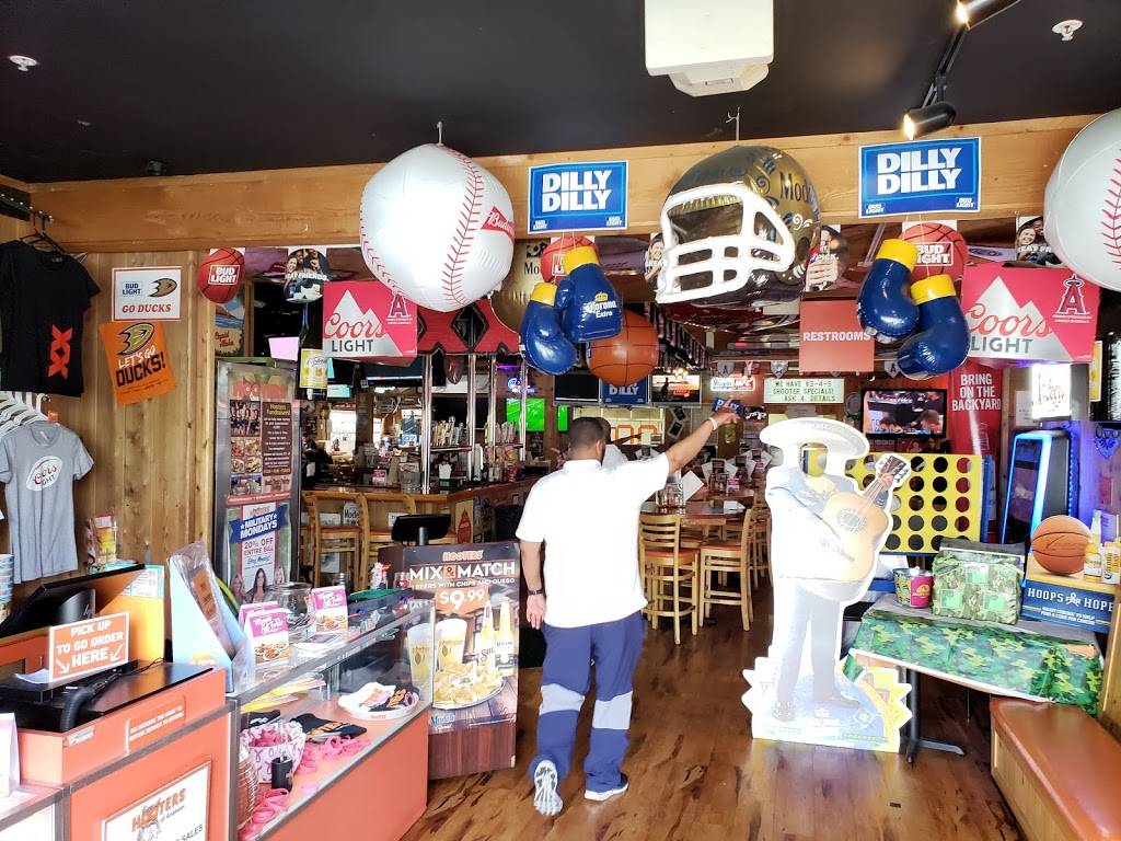 Hooters Of Anaheim | restaurant | 2438 E Katella Ave, Anaheim, CA 92806, USA | 7146349464 OR +1 714-634-9464