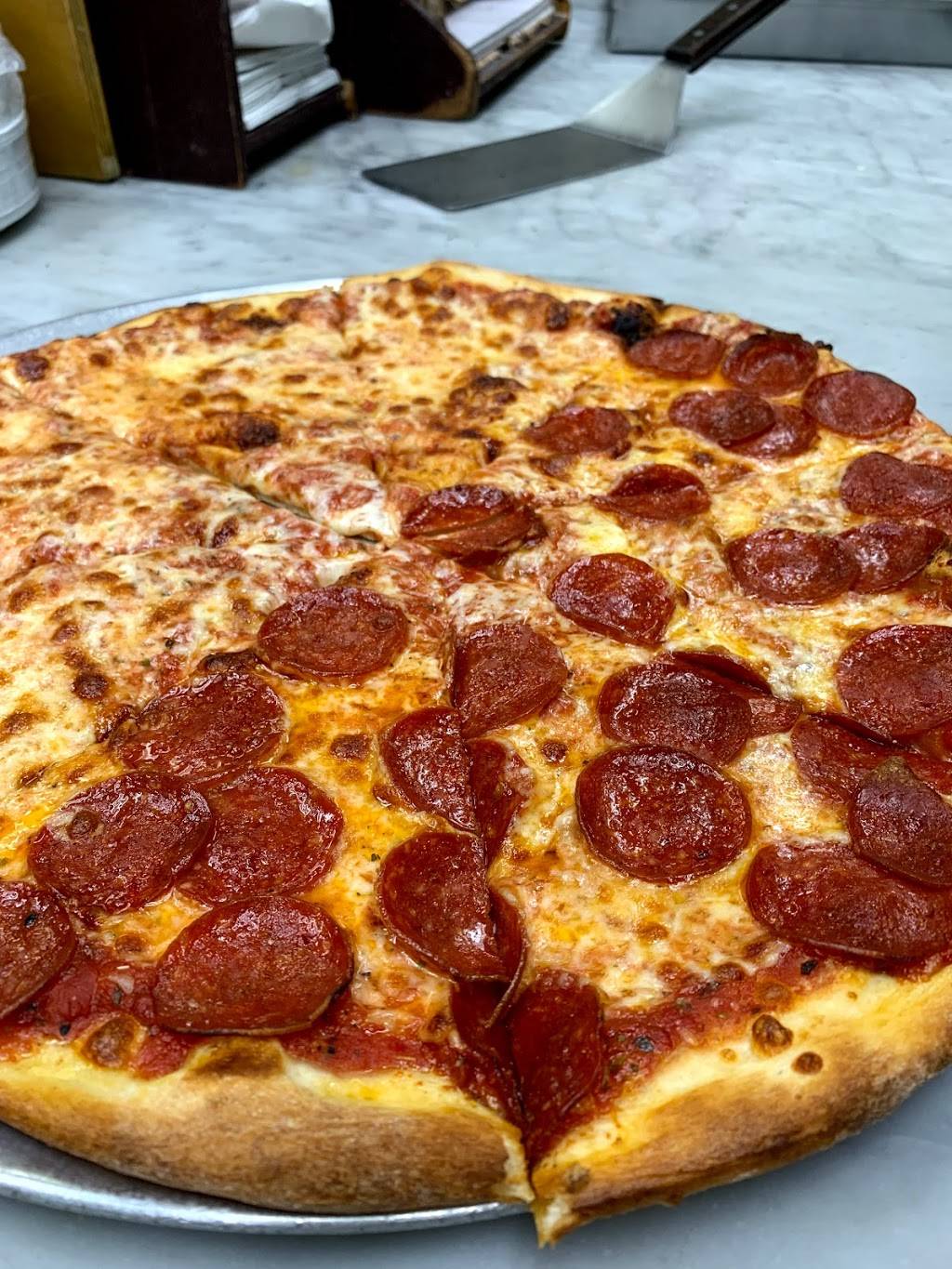 Franks Trattoria | restaurant | 371 1st Avenue, New York, NY 10010, USA | 2126777141 OR +1 212-677-7141