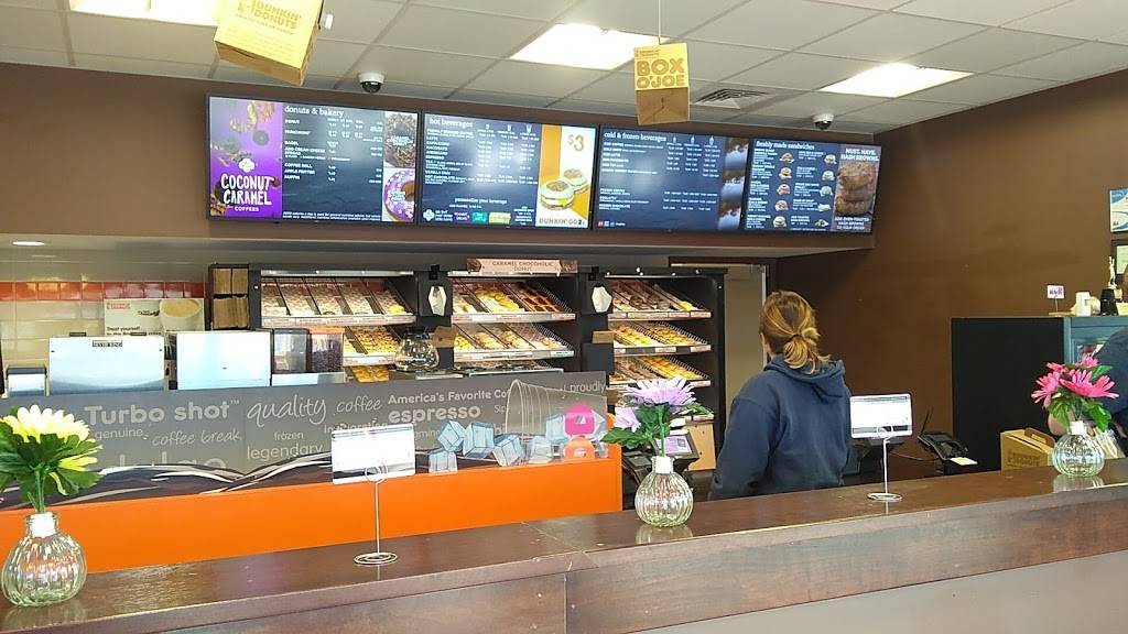 Dunkin | bakery | 104 W Central Entrance, Duluth, MN 55810, USA | 2186062911 OR +1 218-606-2911