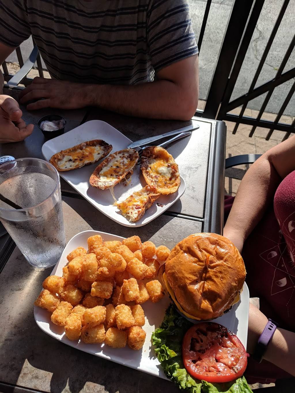 Beer & Belly Sports Grille | restaurant | 158 E Aurora Rd, Northfield, OH 44067, USA | 3307480255 OR +1 330-748-0255