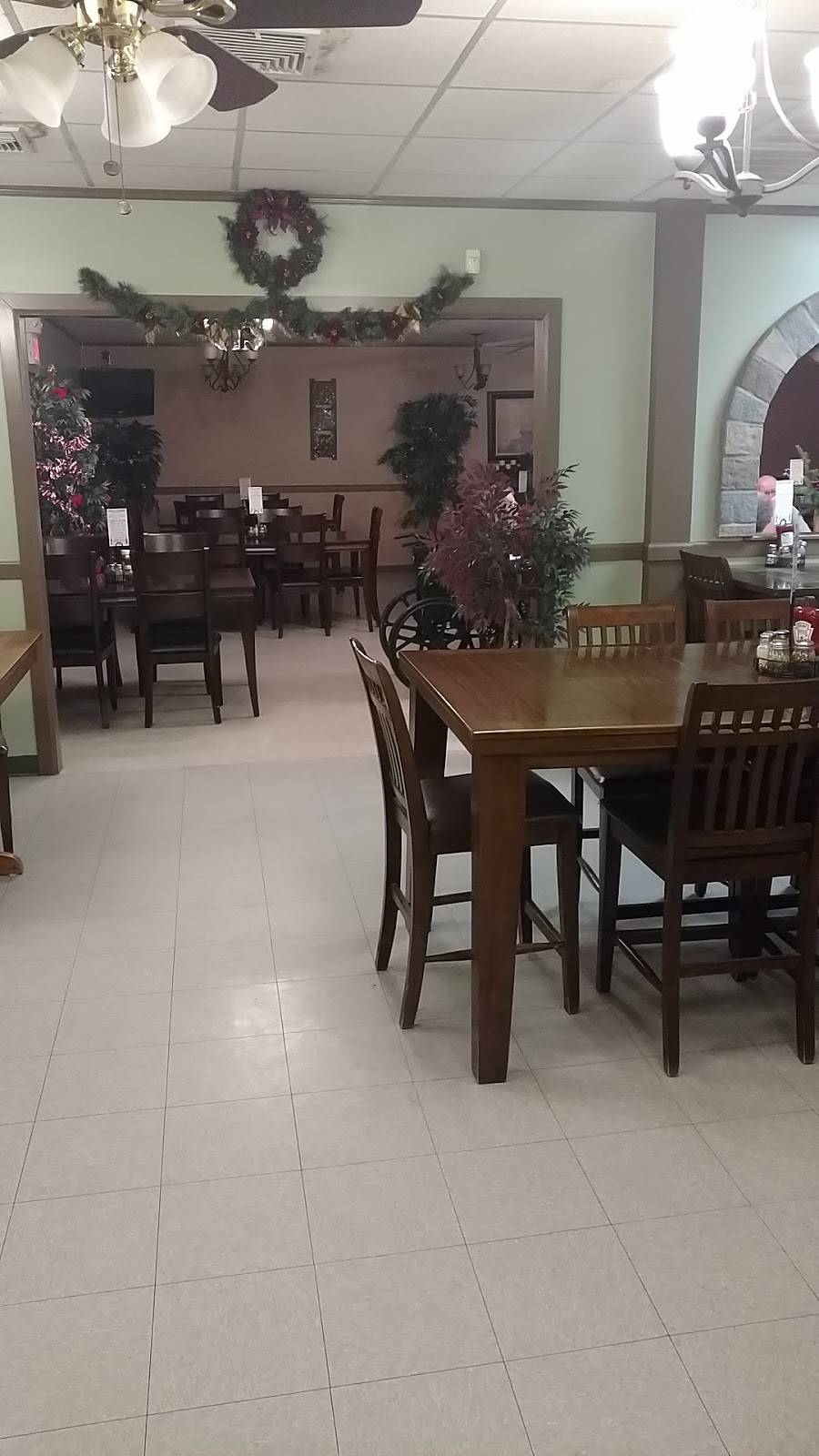 Giovannis Pizza | restaurant | 2374 Seipstown Rd, Fogelsville, PA 18051, USA | 6102856602 OR +1 610-285-6602