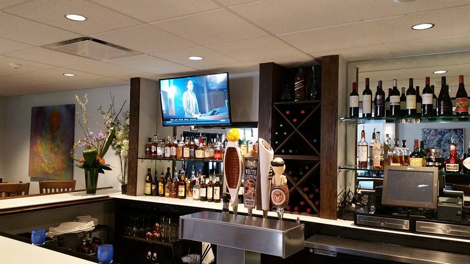 Ease Modern Comfort Cuisine | restaurant | 1100 S Braddock Ave, Pittsburgh, PA 15218, USA | 4128713440 OR +1 412-871-3440