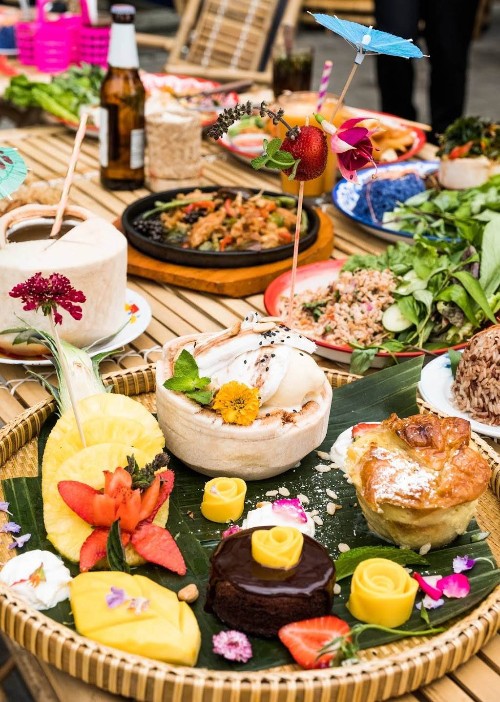 Farmhouse Kitchen Thai Cuisine | restaurant | 336 Water St, Oakland, CA 94607, USA | 5104190541 OR +1 510-419-0541