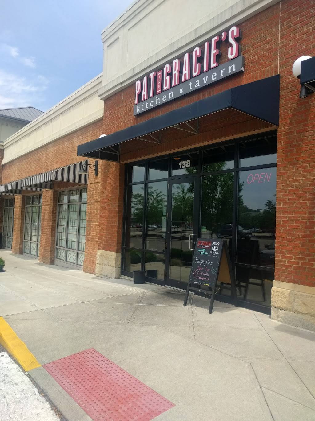 Pat and Gracies | restaurant | 138 Graceland Blvd, Columbus, OH 43214, USA | 6149875147 OR +1 614-987-5147