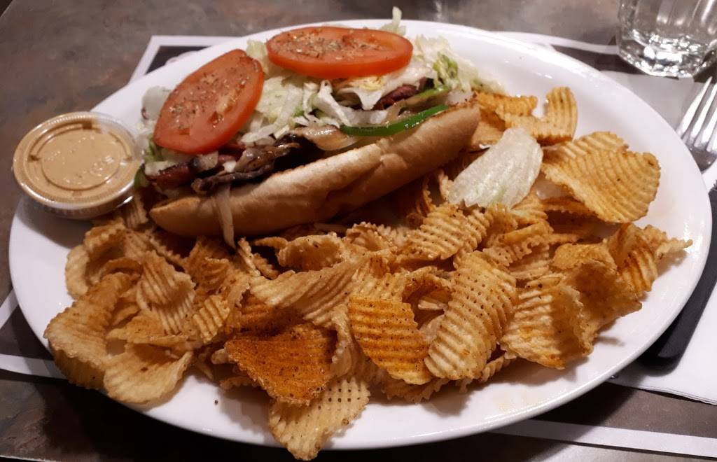 Mikes | restaurant | 2995 Boulevard Dagenais O, Laval, QC H7P 1T3, Canada | 4506251518 OR +1 450-625-1518