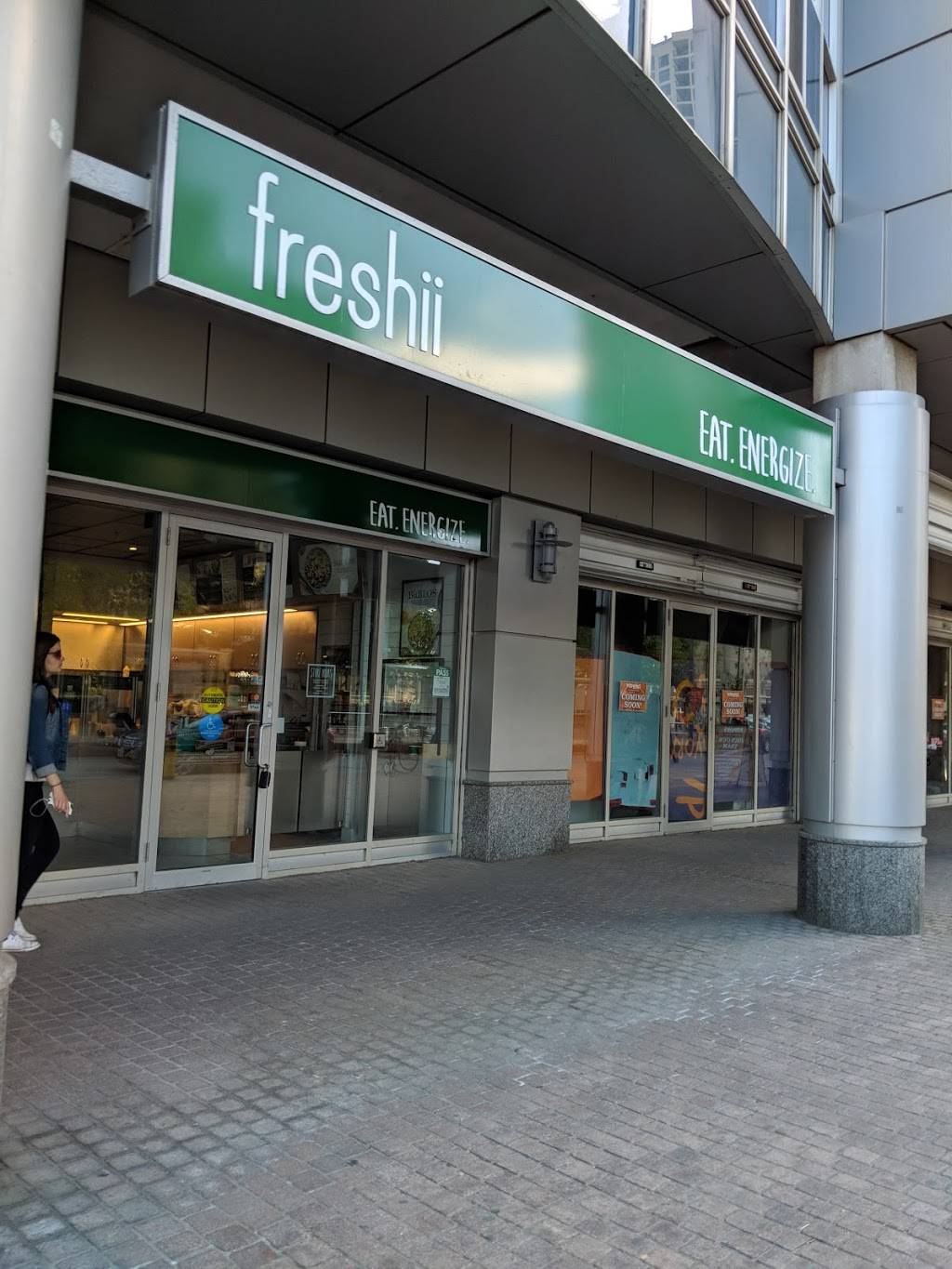 Freshii | restaurant | 208 Queens Quay W, Toronto, ON M5J 2Y5, Canada | 4373171400 OR +1 437-317-1400