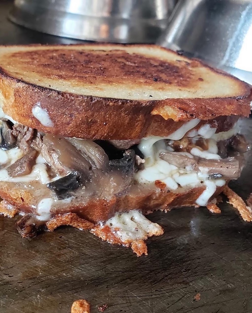 SoCheesyGrilledCheeseTruck | restaurant | 135 E Florida Ave, Hemet, CA 92543, USA | 9515650406 OR +1 951-565-0406