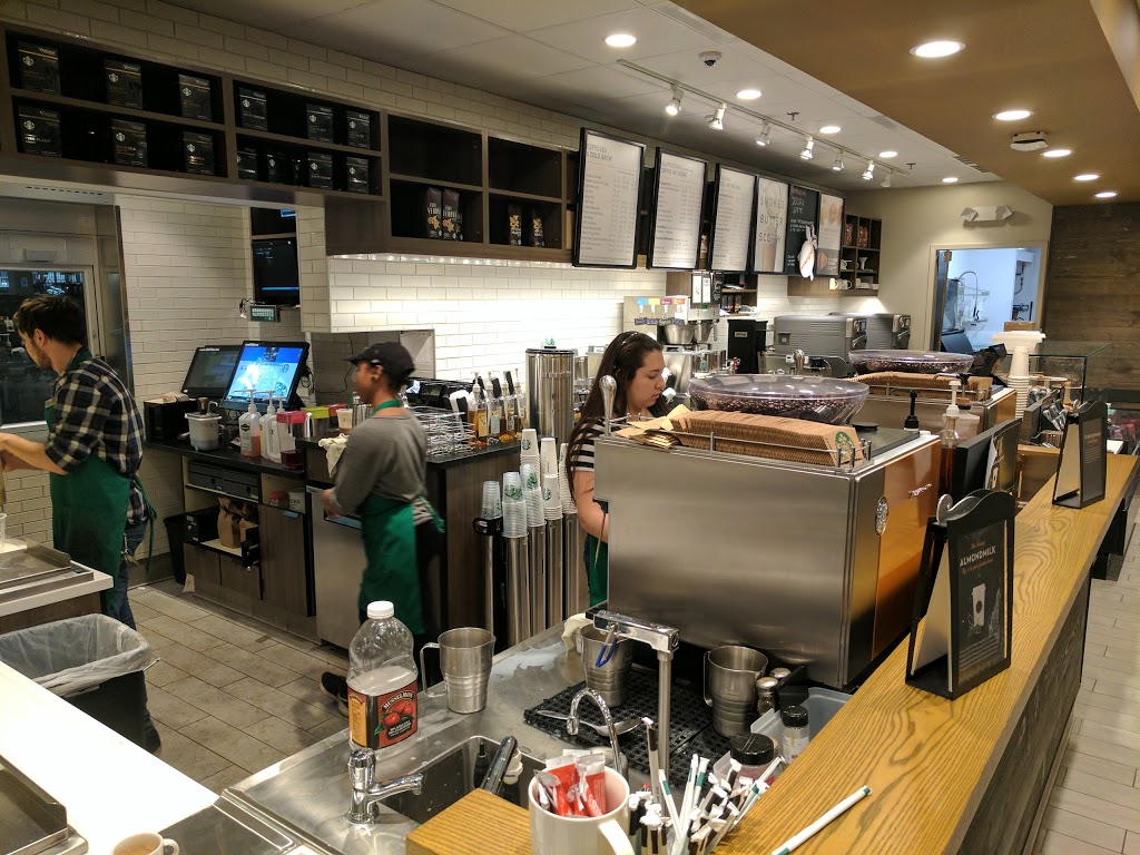 Starbucks | cafe | 635 N Main St, Providence, RI 02904, USA | 4014069151 OR +1 401-406-9151