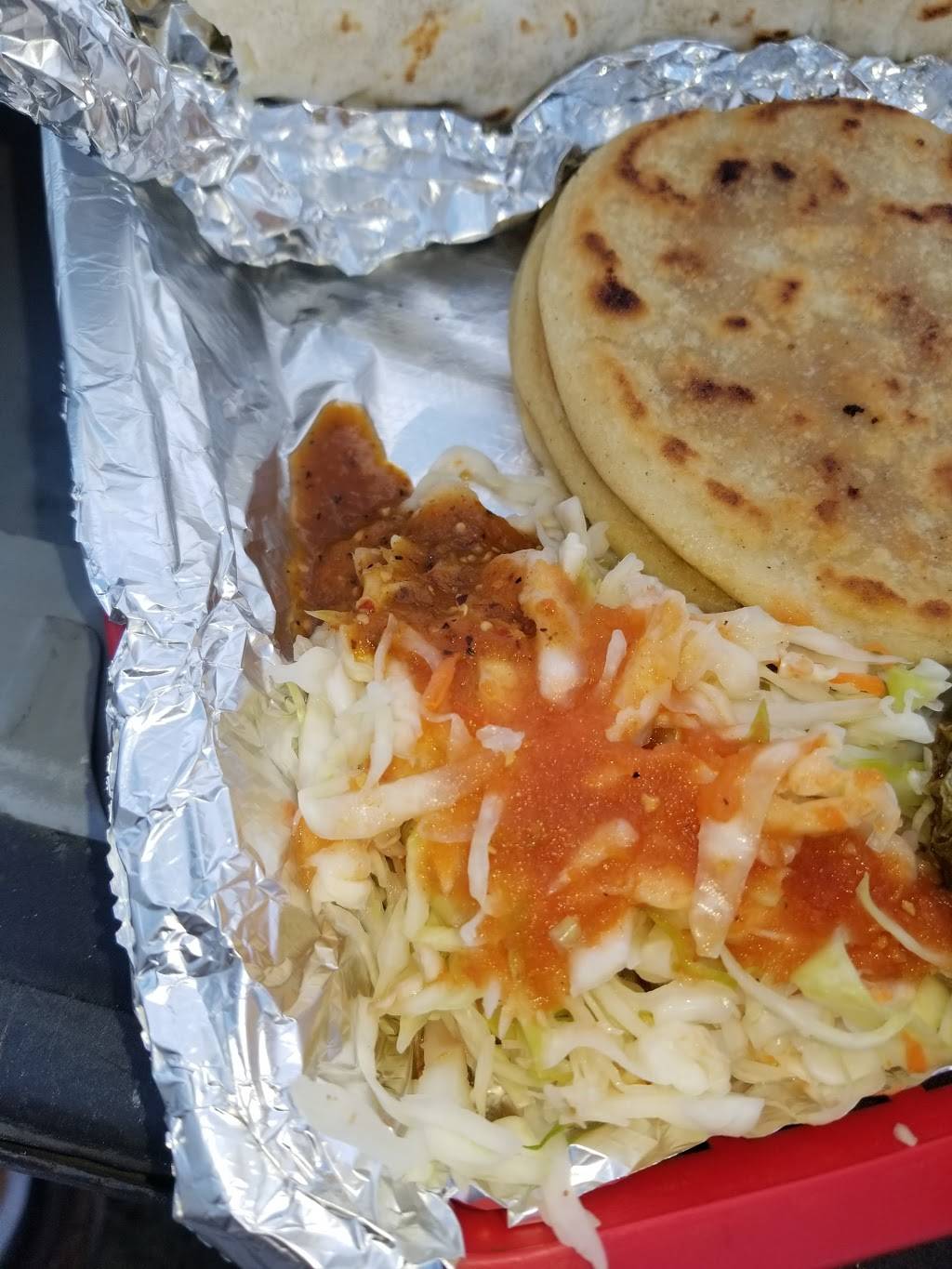 Pupuseria Villeda | restaurant | 2400 E Dublin Granville Rd, Columbus, OH 43229, USA | 6142541739 OR +1 614-254-1739