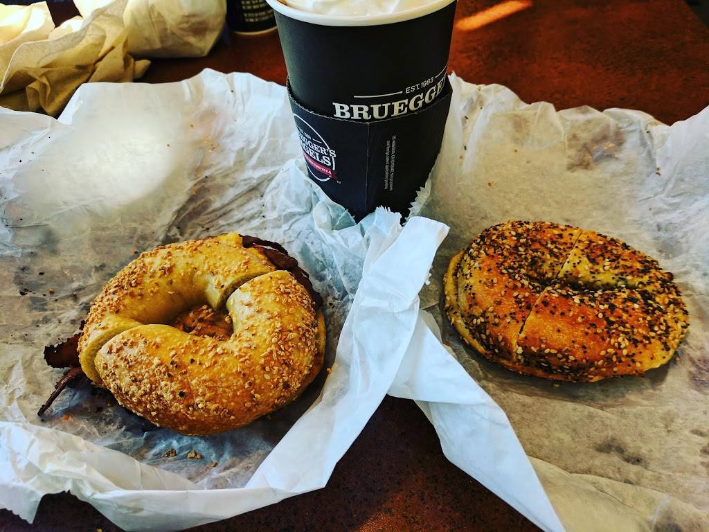Brueggers Bagels | bakery | 594 New Loudon Rd, Latham, NY 12110, USA | 5187854961 OR +1 518-785-4961