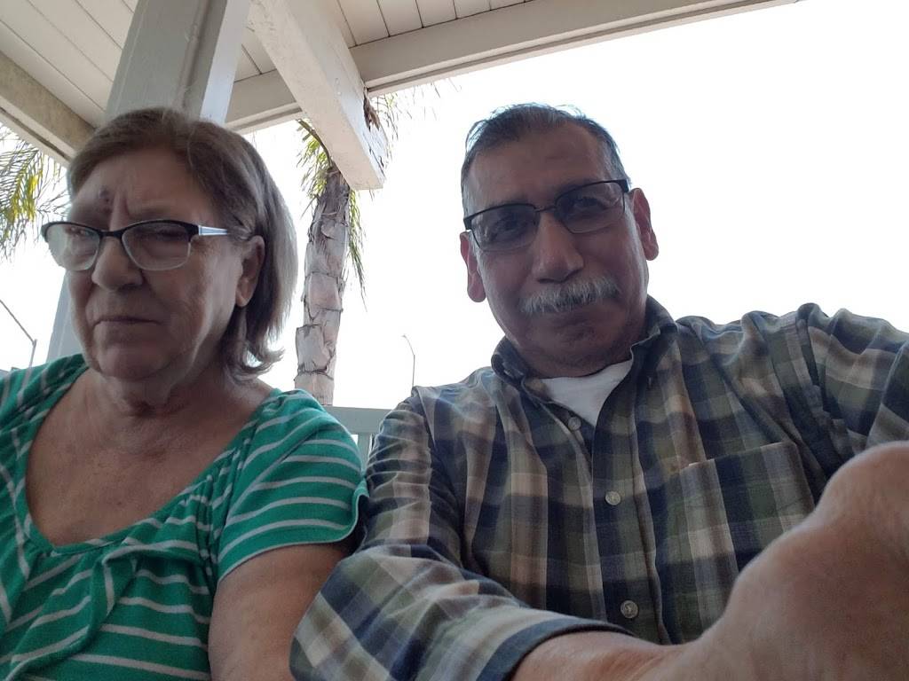 Wienerschnitzel | restaurant | 4631 N Blackstone Ave, Fresno, CA 93726, USA | 5592222727 OR +1 559-222-2727