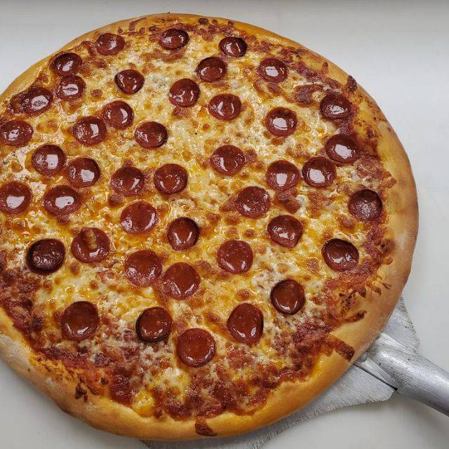 Ohio City Pizzeria | meal delivery | 3223 Lorain Ave, Cleveland, OH 44113, USA | 2162815252 OR +1 216-281-5252