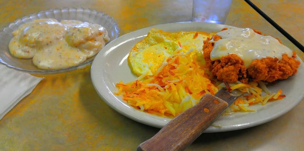 Hoods Restaurant | restaurant | 1651 S State Hwy K, Bois DArc, MO 65612, USA | 4177322686 OR +1 417-732-2686