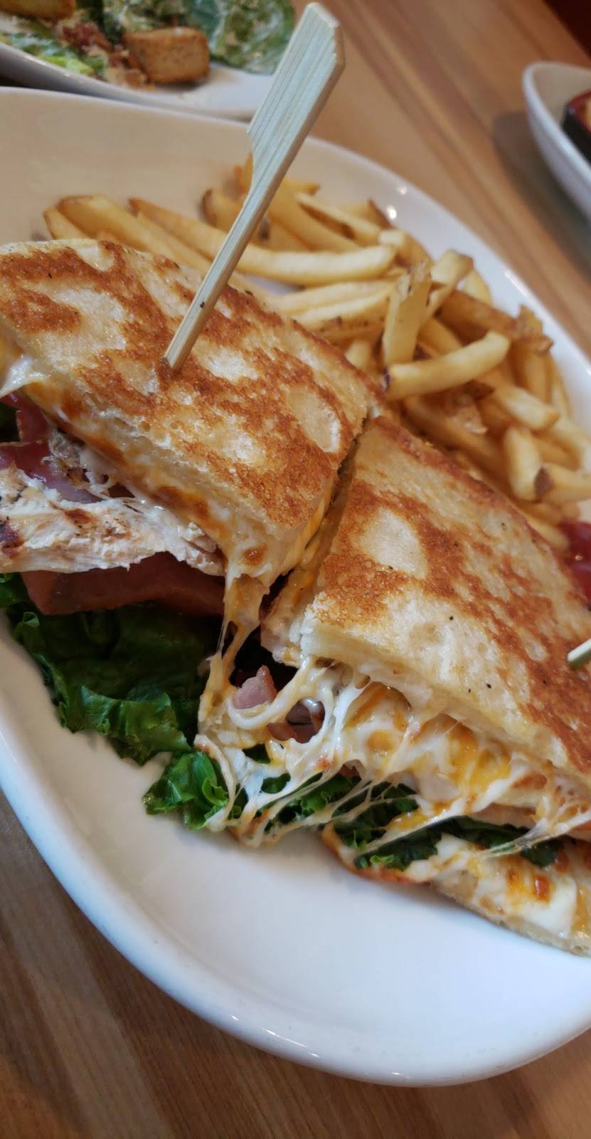 Boston Pizza | restaurant | 50 Market St S, Brantford, ON N3S 2E3, Canada | 5197513269 OR +1 519-751-3269