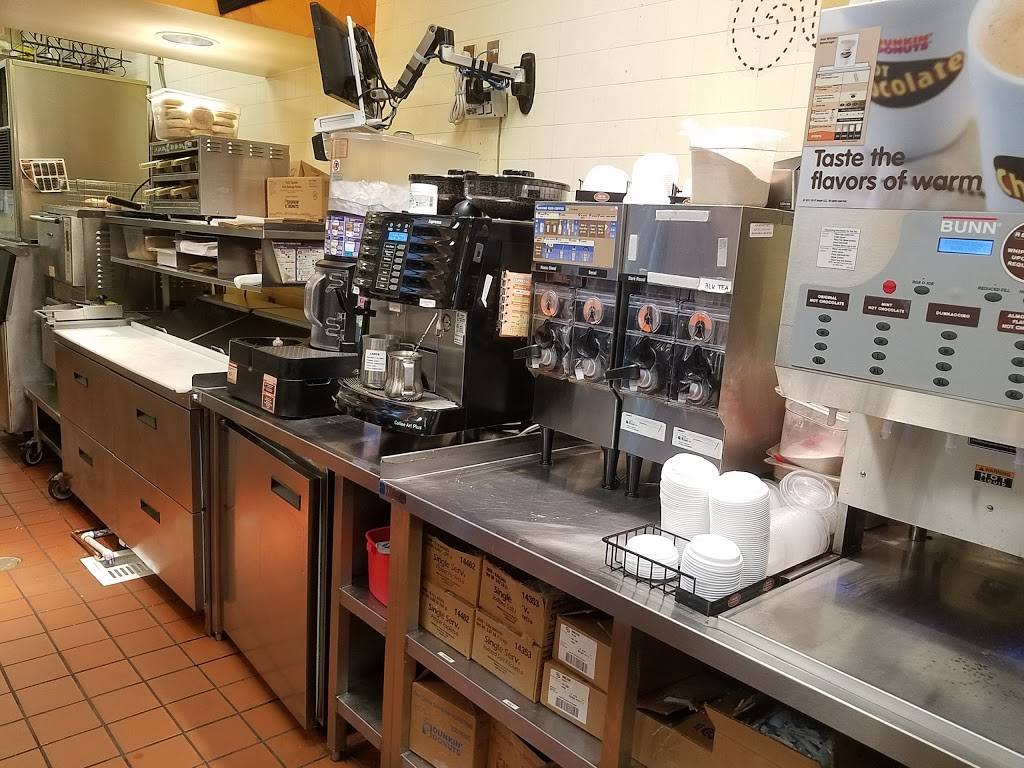 Dunkin | bakery | 6595 N Hollywood Blvd, Las Vegas, NV 89115, USA | 7026440509 OR +1 702-644-0509