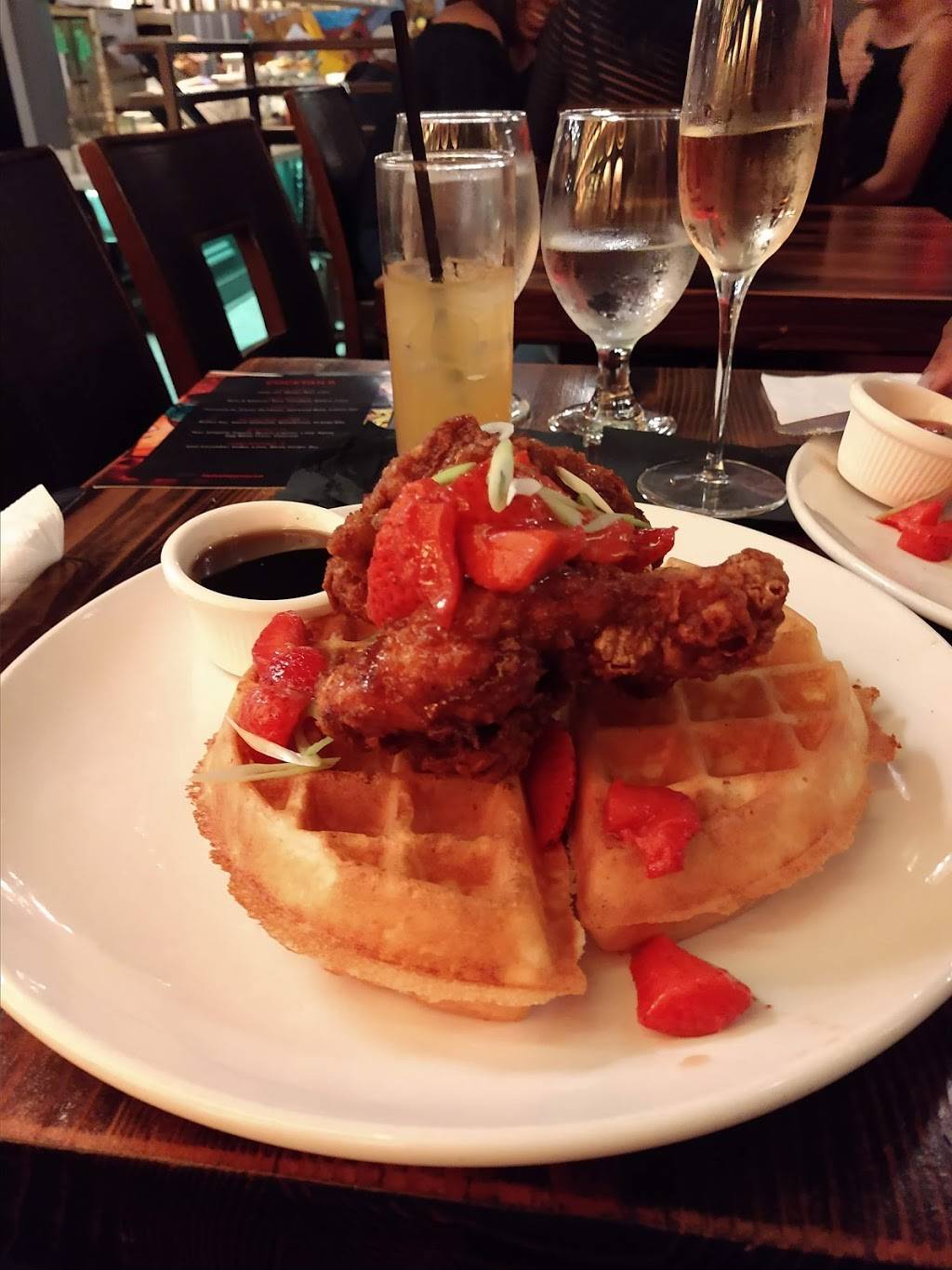 Beatstro | restaurant | 135 Alexander Ave, The Bronx, NY 10454, USA | 7184899397 OR +1 718-489-9397