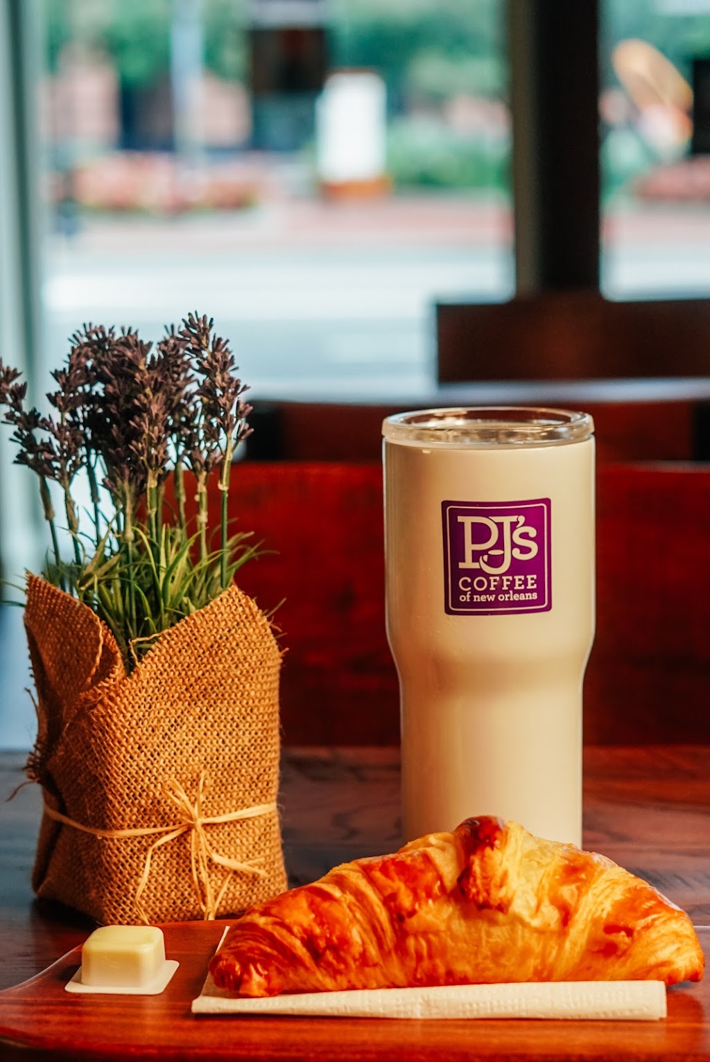 PJs Coffee of New Orleans | cafe | 2 Center St Suite 176, Newark, NJ 07102, USA | 8622401127 OR +1 862-240-1127