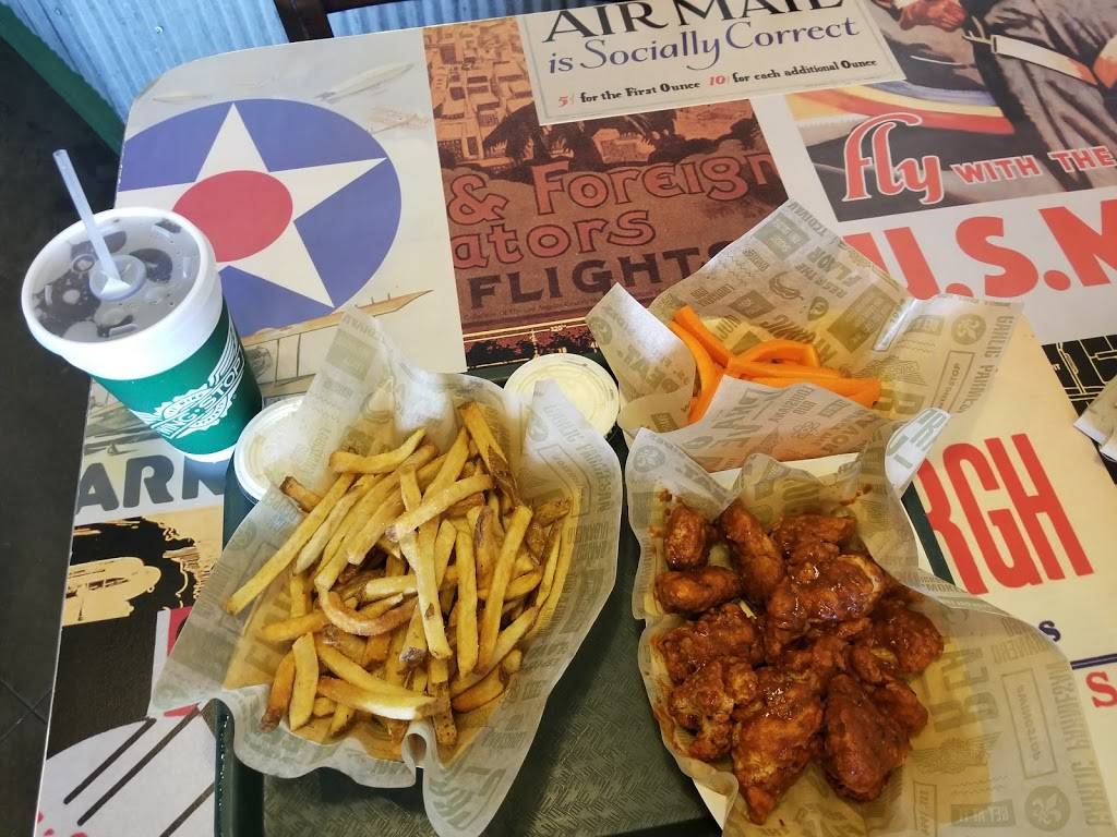 Wingstop | restaurant | 11037 Shadow Creek Pkwy Ste 109, Pearland, TX 77584, USA | 7134369808 OR +1 713-436-9808