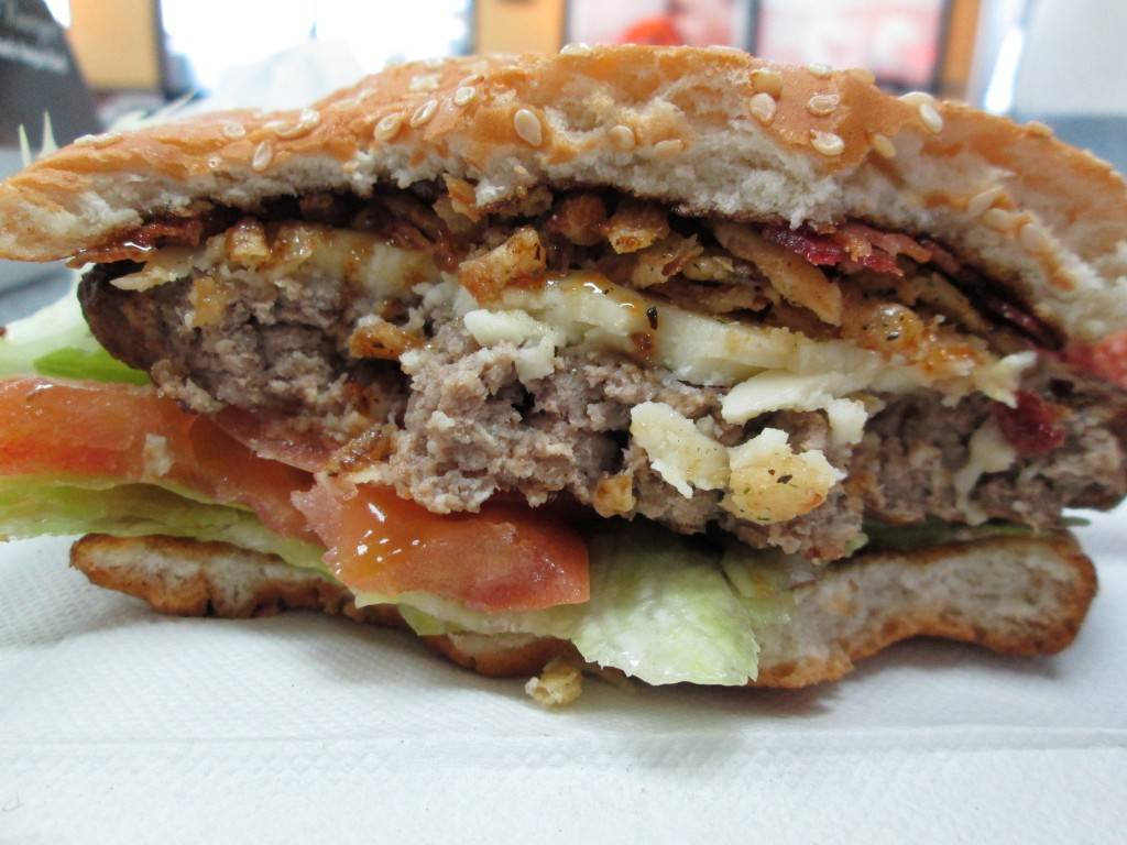 Carls Jr. | restaurant | 2380 N Texas St, Fairfield, CA 94533, USA | 7074256993 OR +1 707-425-6993