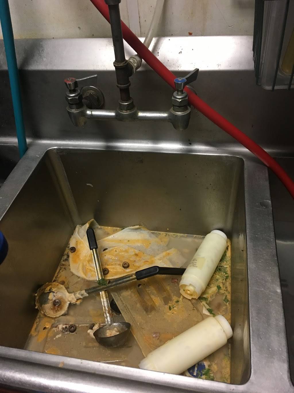 Subway | restaurant | 1776 Plainfield Pike, Cranston, RI 02921, USA | 4012756680 OR +1 401-275-6680