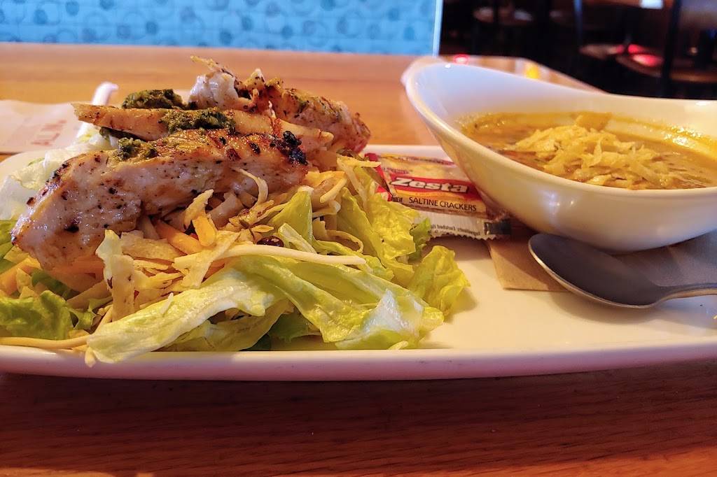 Applebees Grill + Bar | restaurant | 705 S James Campbell Blvd, Columbia, TN 38401, USA | 9313800503 OR +1 931-380-0503