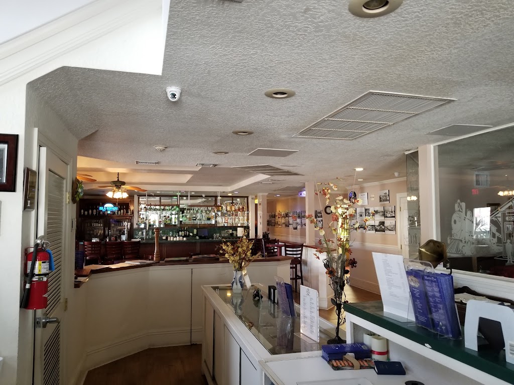 City Hall Bistro & Martini Bar | restaurant | 5 S Flagler Ave, Homestead, FL 33030, USA | 7862436228 OR +1 786-243-6228