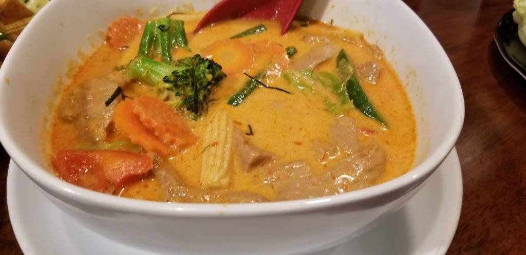 Mays Thai Kitchen | restaurant | 3832 E Anaheim St, Long Beach, CA 90804, USA | 5624943003 OR +1 562-494-3003