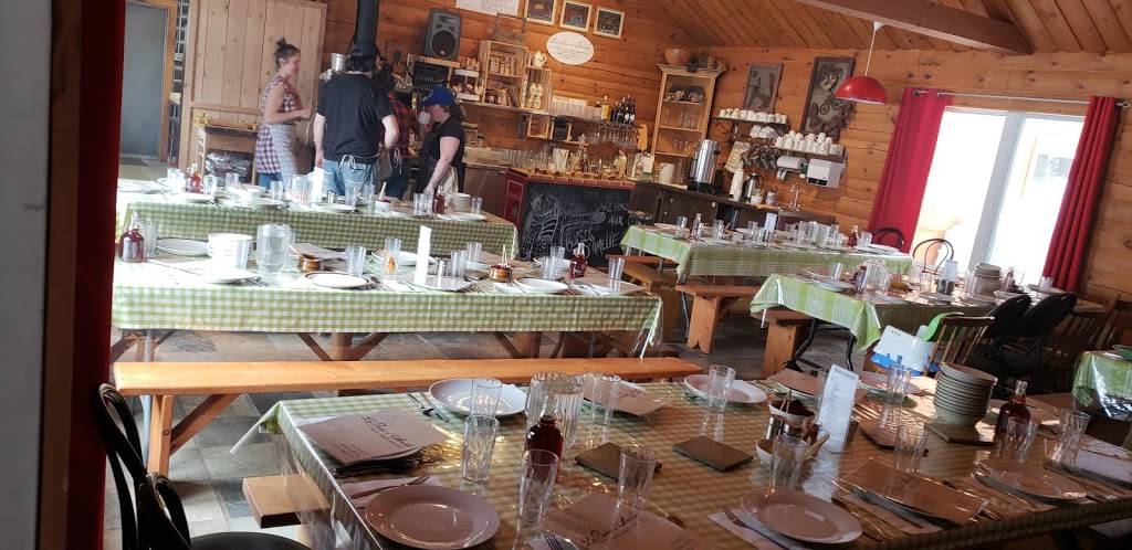 Les boisés dAmélie | restaurant | 3600 Chemin du Lac Castor, Saint-Paulin, QC J0K 3G0, Canada | 8192442846 OR +1 819-244-2846