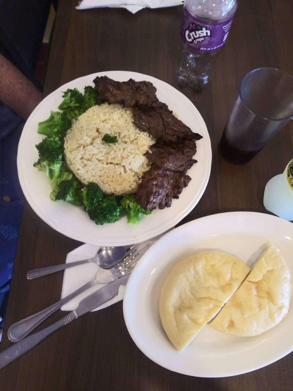 Ilis Cafe | restaurant | 435 Newbury St, Danvers, MA 01923, USA | 9783041374 OR +1 978-304-1374