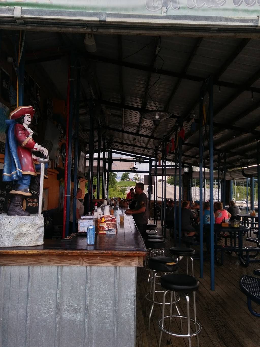 Latitude 41 Bar and Grill | restaurant | Saylorville Lake Marina, 6170 NW Polk City Dr, Polk City, IA 50226, USA | 5159849512 OR +1 515-984-9512