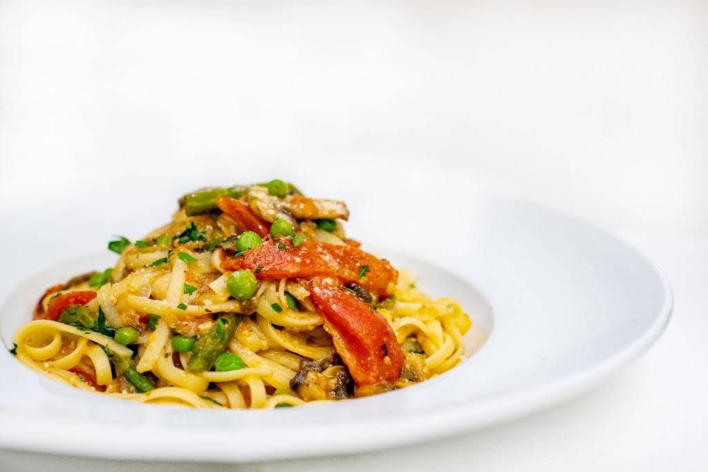 Casa Mia Ristorante | restaurant | 523 Notre Dame St, Belle River, ON N0R 1A0, Canada | 5197282224 OR +1 519-728-2224