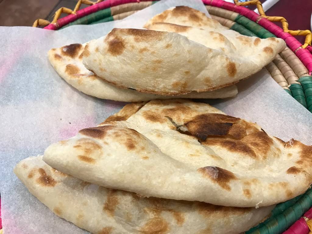 Bar B Q Inn | restaurant | 9310 N Lamar Blvd, Austin, TX 78753, USA | 5127193700 OR +1 512-719-3700