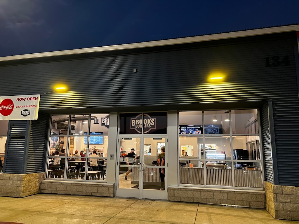 Brooks Burgers SLO | restaurant | 134 Tank Farm Rd, San Luis Obispo, CA 93401, USA | 8054393092 OR +1 805-439-3092
