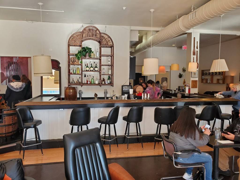 Broadway Marys | restaurant | 939 Broadway Ave, Lorain, OH 44052, USA | 4406544789 OR +1 440-654-4789