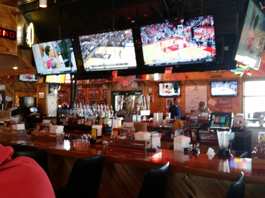 Roosters | restaurant | 4335 Dressler Rd NW, Canton, OH 44718, USA | 3305467001 OR +1 330-546-7001