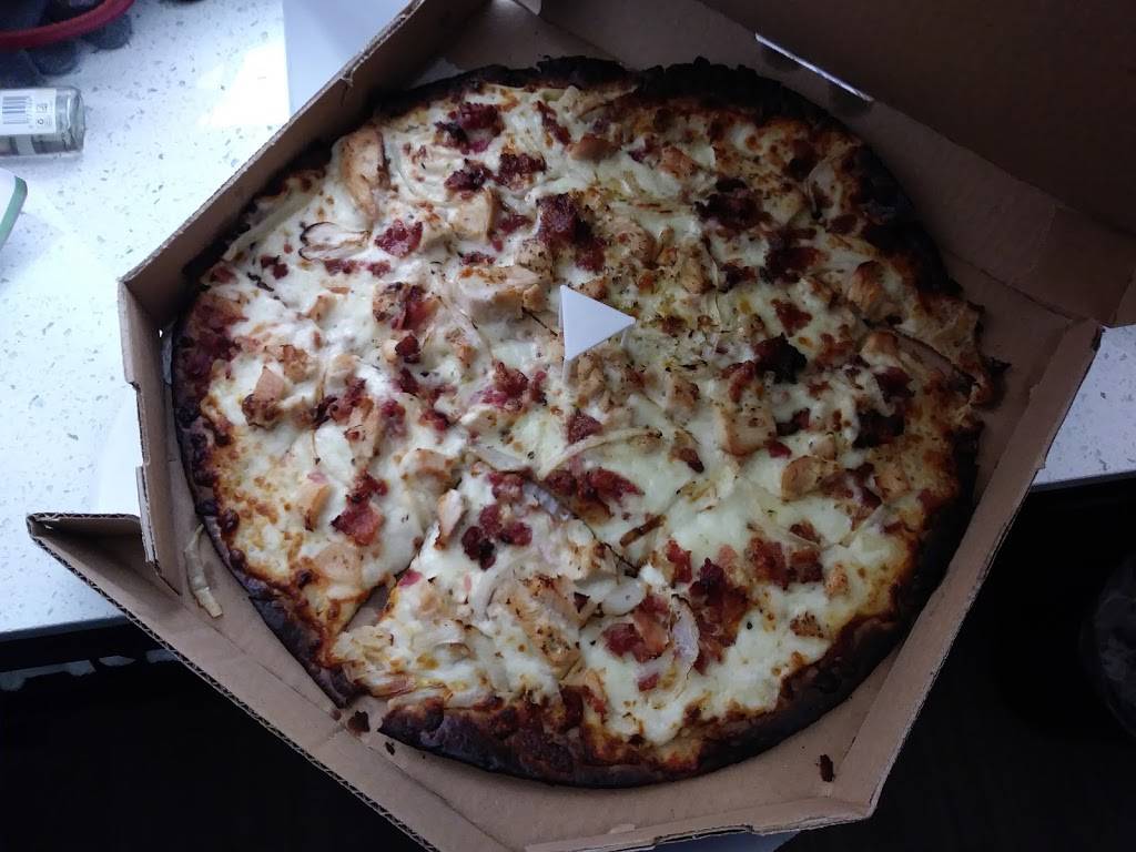 Dominos Pizza | meal delivery | 21154 Lorain Rd, Fairview Park, OH 44126, USA | 4403335544 OR +1 440-333-5544