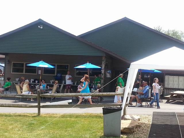 Beechwoods Restaurant & Lounge | restaurant | 1618 Airport Rd, Falls Creek, PA 15840, USA | 8143750663 OR +1 814-375-0663