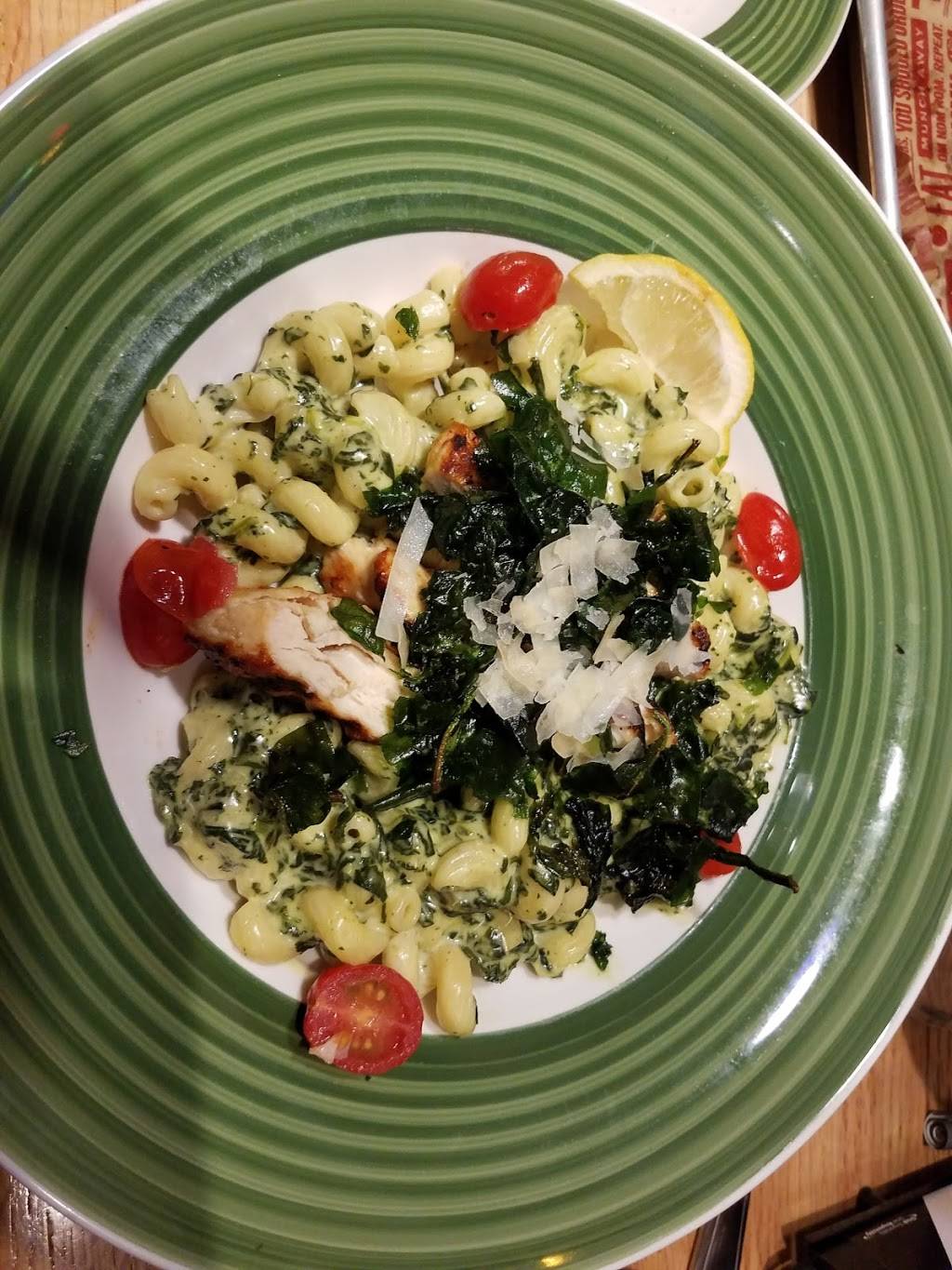 Applebees Grill + Bar | restaurant | 2442 W Kettleman Ln, Lodi, CA 95242, USA | 2093696657 OR +1 209-369-6657