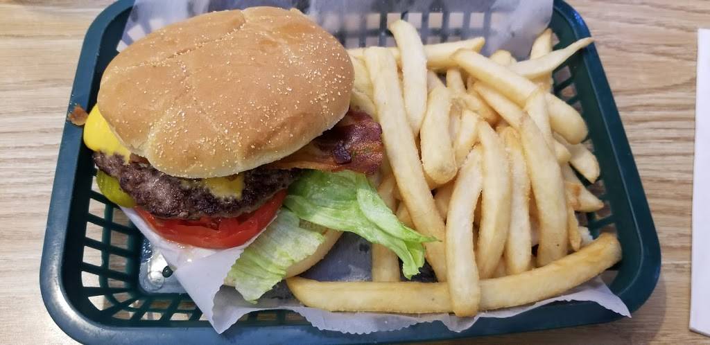 Four Seasons Restaurant | restaurant | 5298 US-27, Frostproof, FL 33843, USA | 8636352951 OR +1 863-635-2951