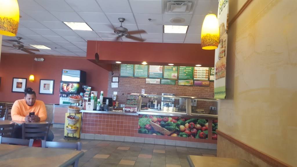Subway Restaurants | restaurant | 270 E Hunt Hwy Suite 78 Bella Vista, Village Ctr, Queen Creek, AZ 85143, USA | 4808822901 OR +1 480-882-2901