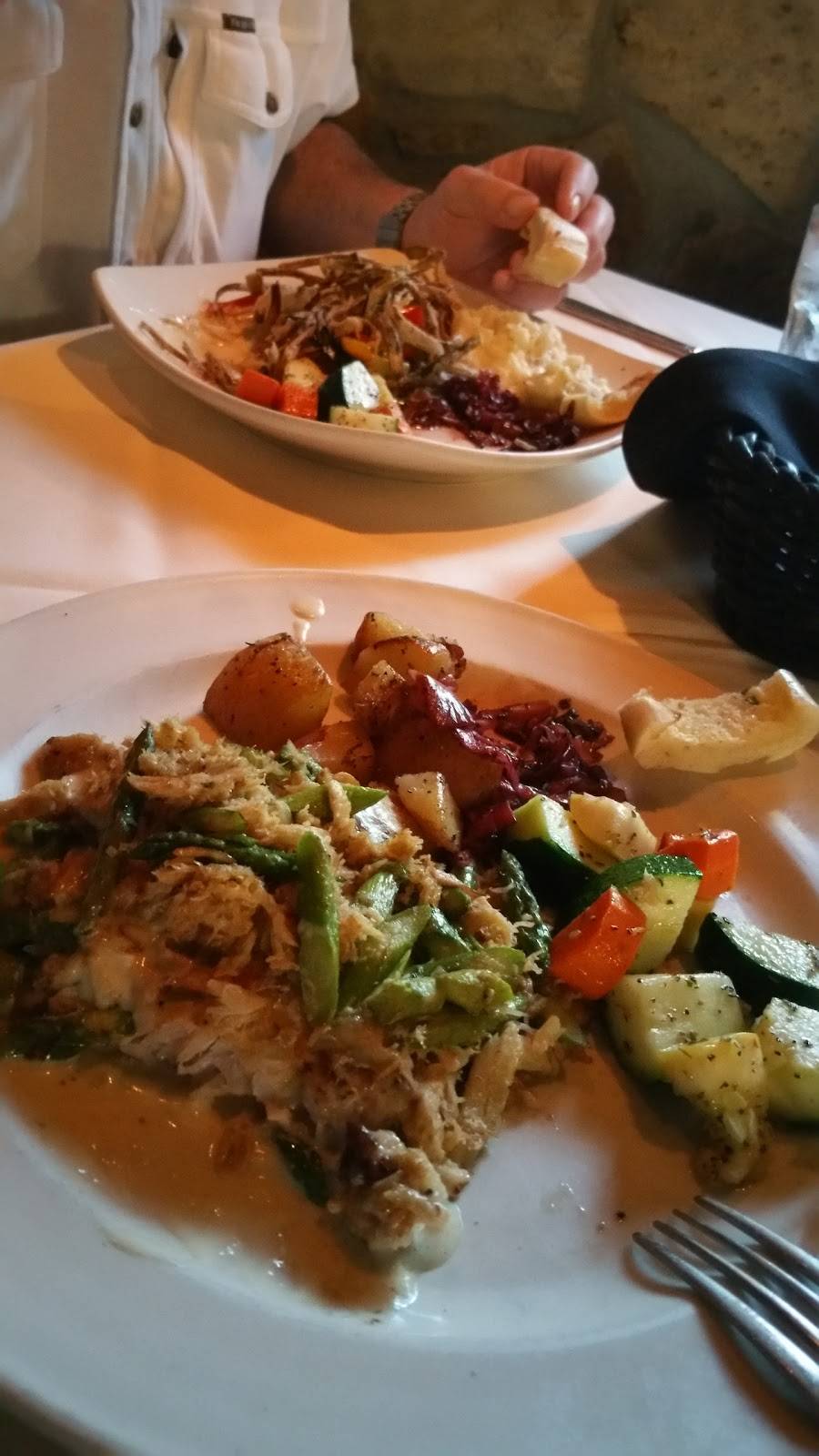 The Oar House | restaurant | 305 I-30, Rockwall, TX 75087, USA | 9727719687 OR +1 972-771-9687