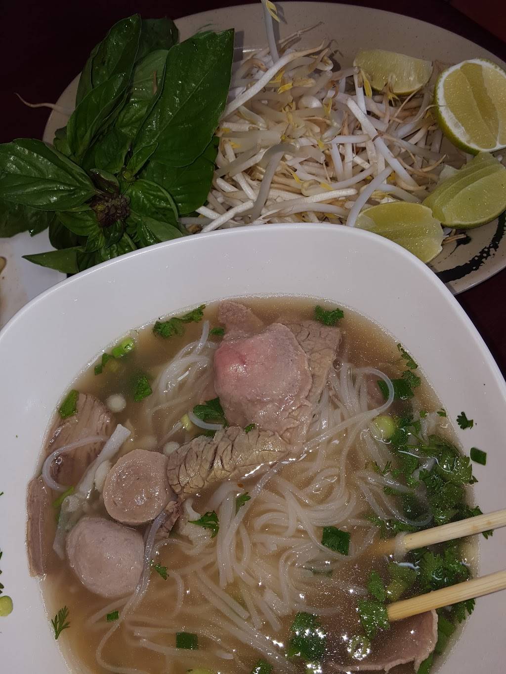 Legendary Pho Kitchen | restaurant | 4446 Ashlan Ave, Fresno, CA 93722, USA | 5592718889 OR +1 559-271-8889