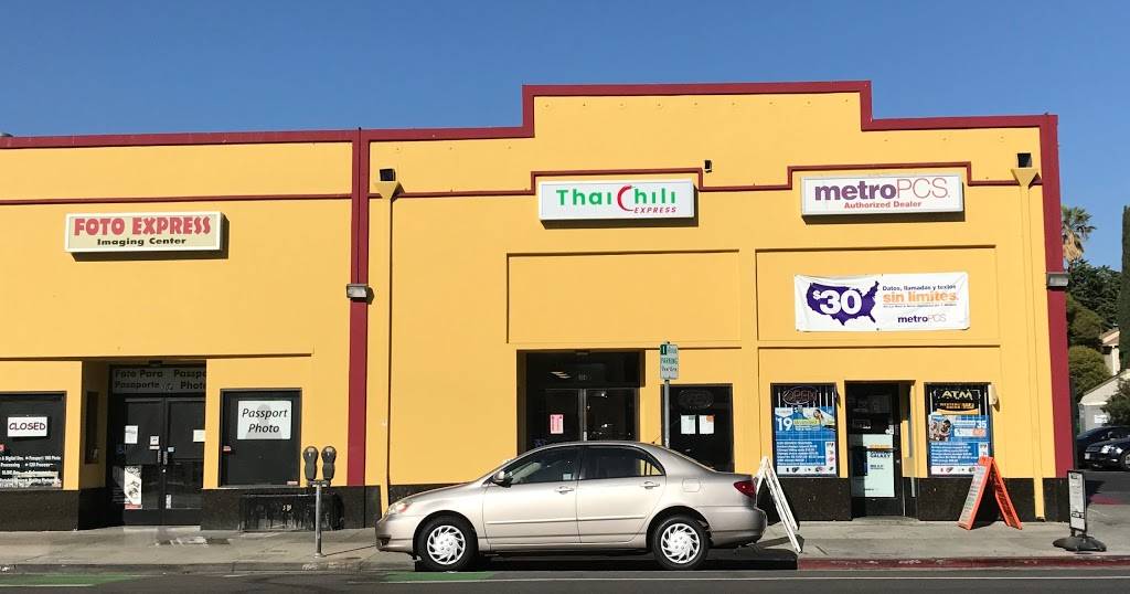 Thai Chili Express | restaurant | 304 E Santa Clara St #D, San Jose, CA 95113, USA | 4088168479 OR +1 408-816-8479