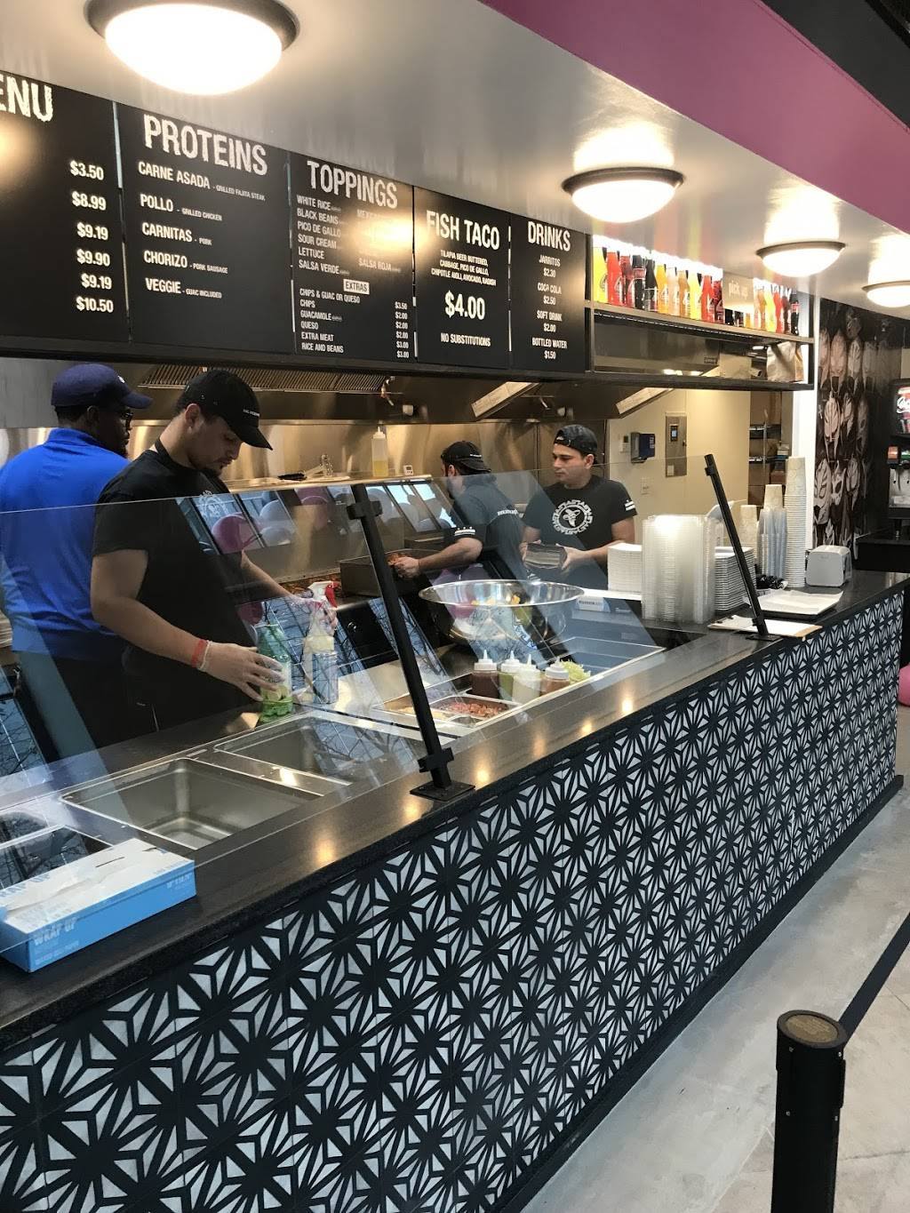 Sol mexican grill | restaurant | 655 K St NW, Washington, DC 20001, USA | 2028917914 OR +1 202-891-7914