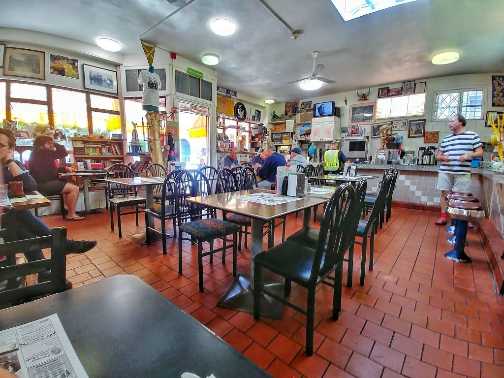 Louis Family Restaurant | restaurant | 286 Brook St, Providence, RI 02906, USA | 4018615225 OR +1 401-861-5225