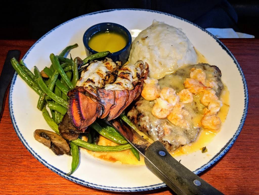 Red Lobster | restaurant | 110 Ludwig Dr, Fairview Heights, IL 62208, USA | 6183979251 OR +1 618-397-9251